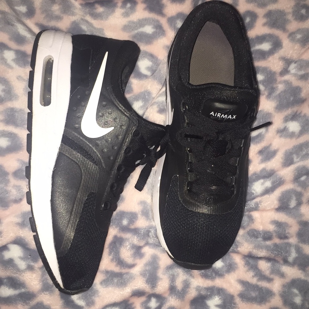 Nike Airmax 🖤